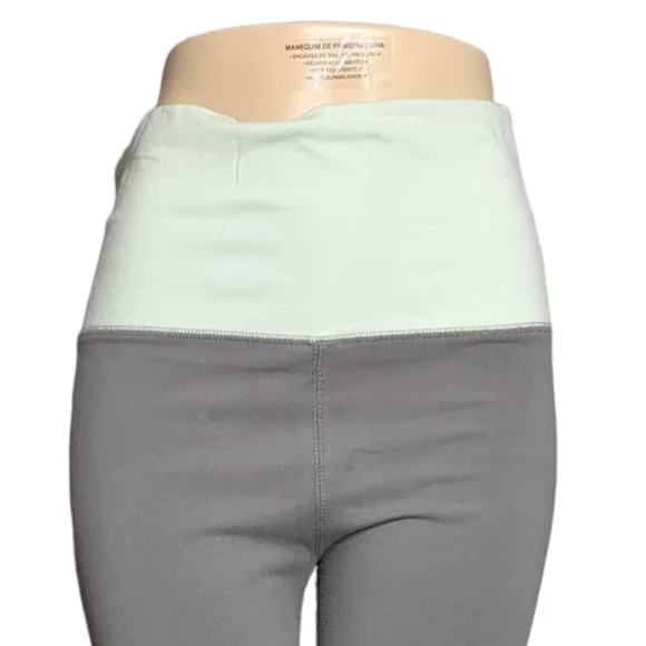 🌹3/25🌹G 21 Grey and Green Active Wear Pants Size L. - Picture 13 of 15